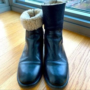 Bimba y Lola || size 9 black leather booties with inside fur